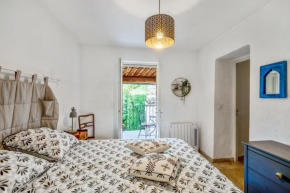 Charmante Maison à Bonnieux avec Terrasse et Vue sur le Jardin